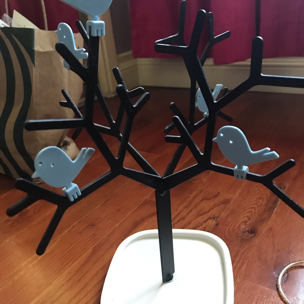 Jewelry hanger